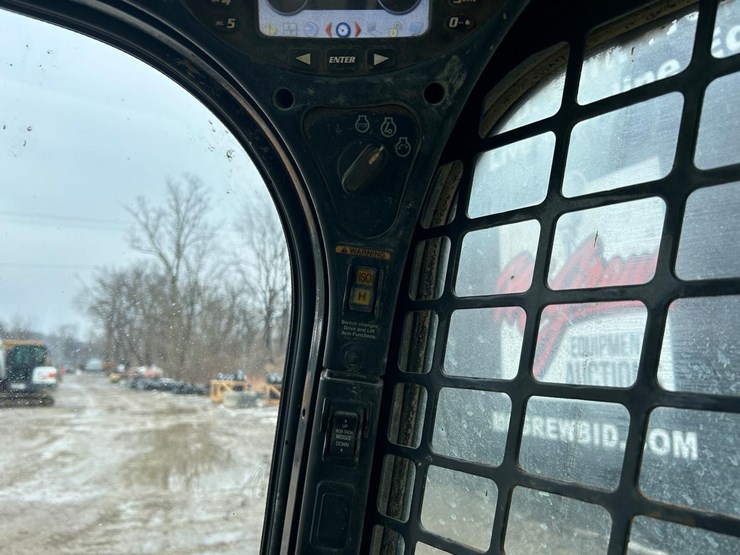 2018-bobcat-t595-image-22