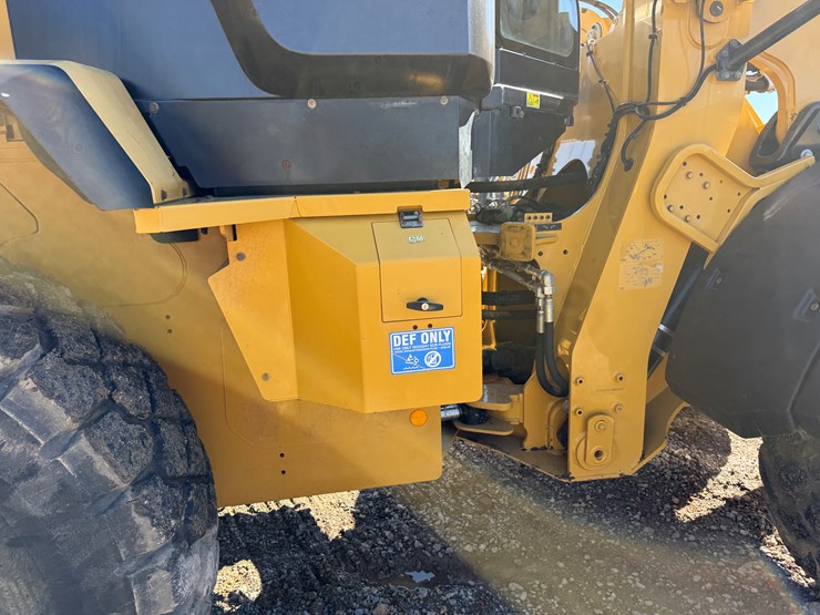 2016-caterpillar-938m-image-49