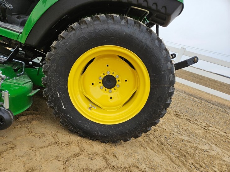 2025-john-deere-2038r-image-45