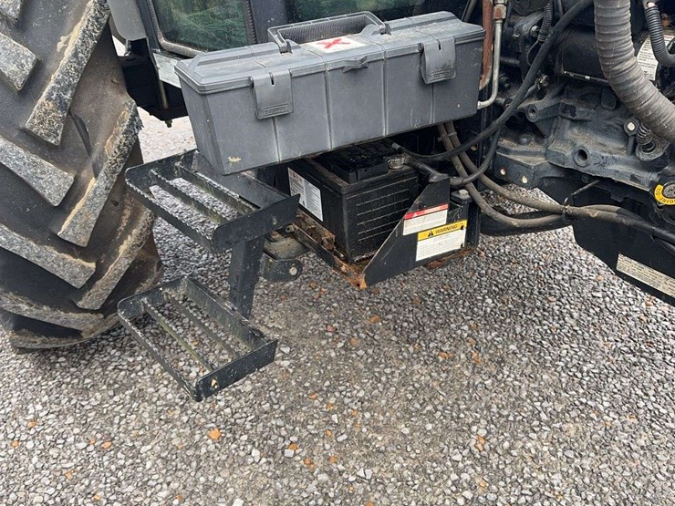 new-holland-5030-image-14