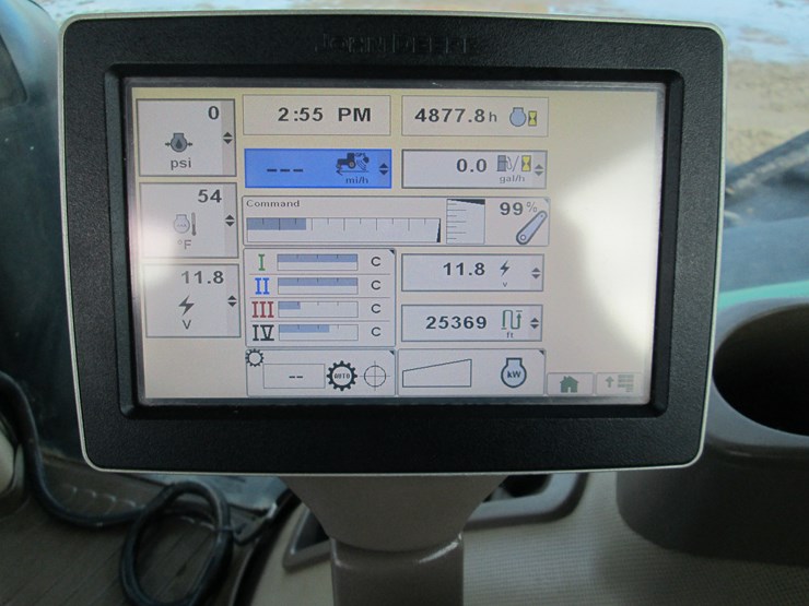 john-deere-8235r-image-35