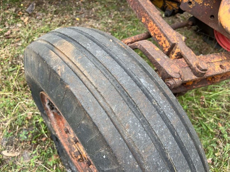 minneapolis-moline-445-image-28