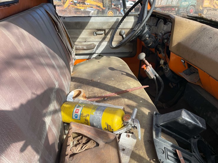 #13018-•-1974-gmc-6500-tractor-(has-wi-title)-image-75