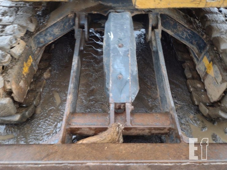 2019-deere-75g-image-20