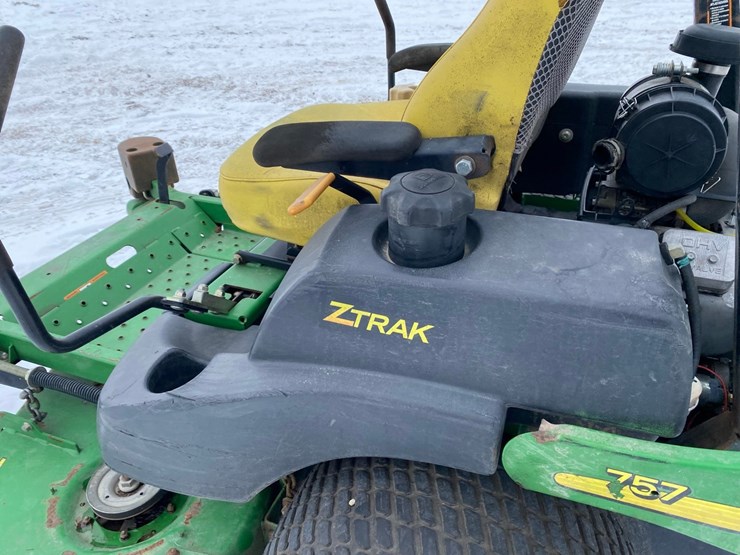 john-deere-zero-turn-image-19