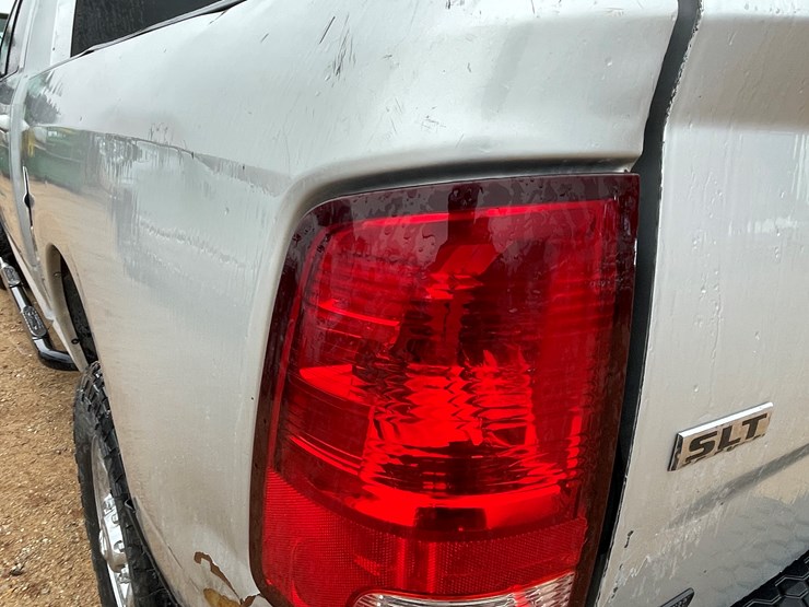 2014-dodge-2500-image-46