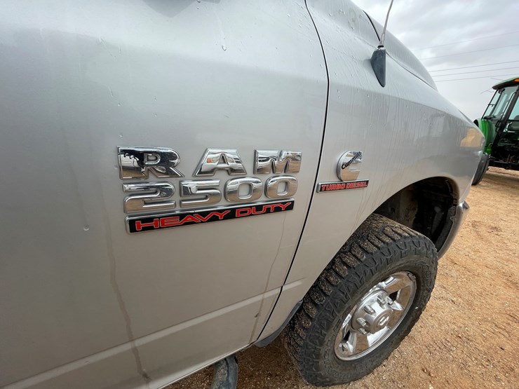 2014-dodge-2500-image-4