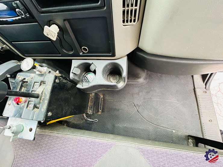 2012-international-durastar-4300-image-78