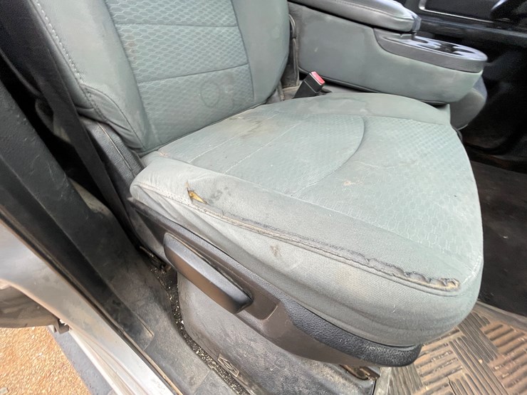 2014-dodge-2500-image-9