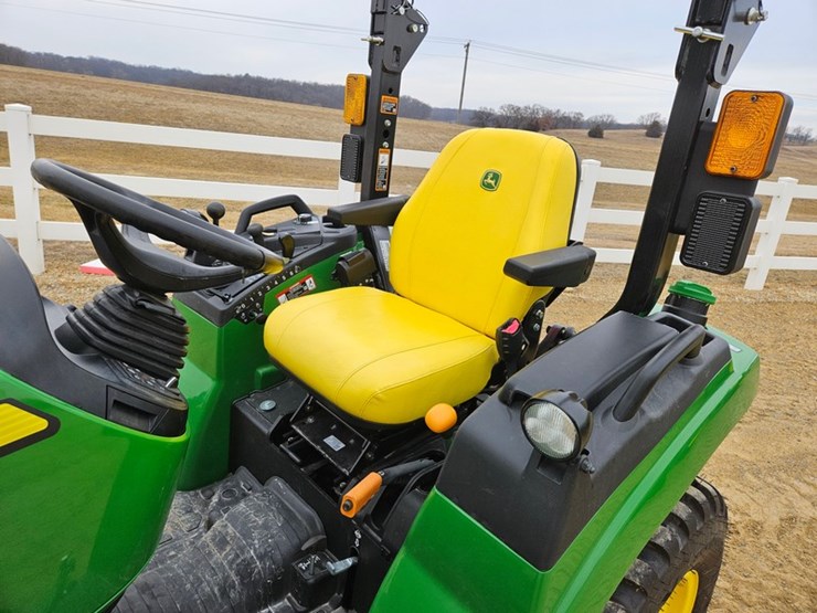 2025-john-deere-2038r-image-39