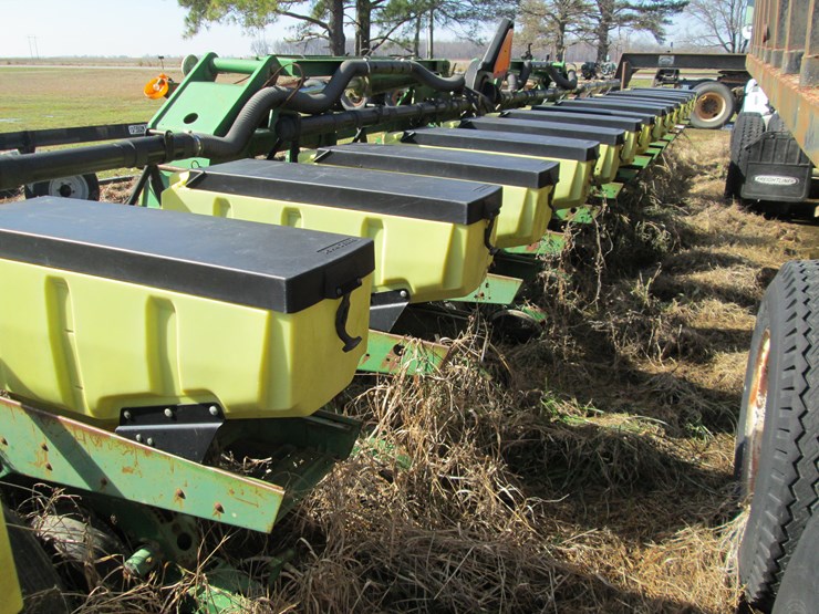 john-deere-1720-image-5