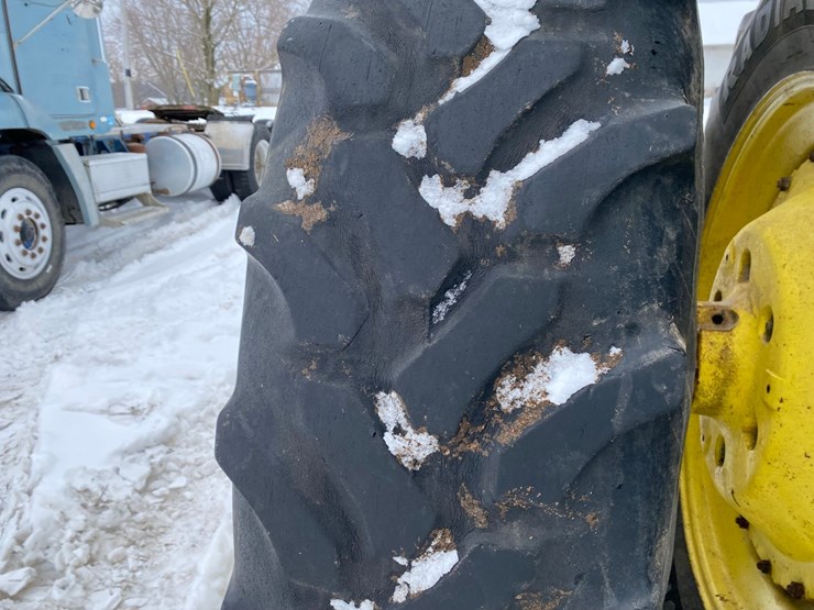 john-deere-4640-image-47