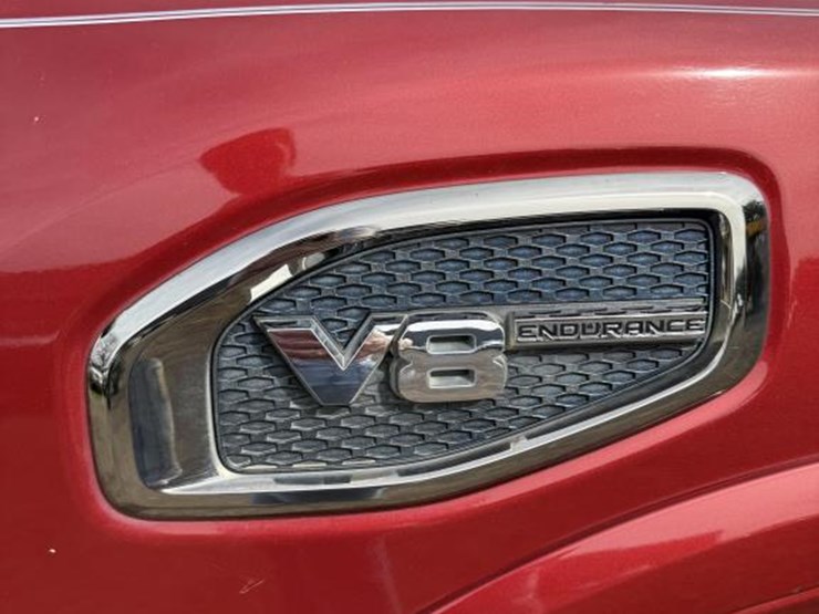 2017-nissan-titan-image-5