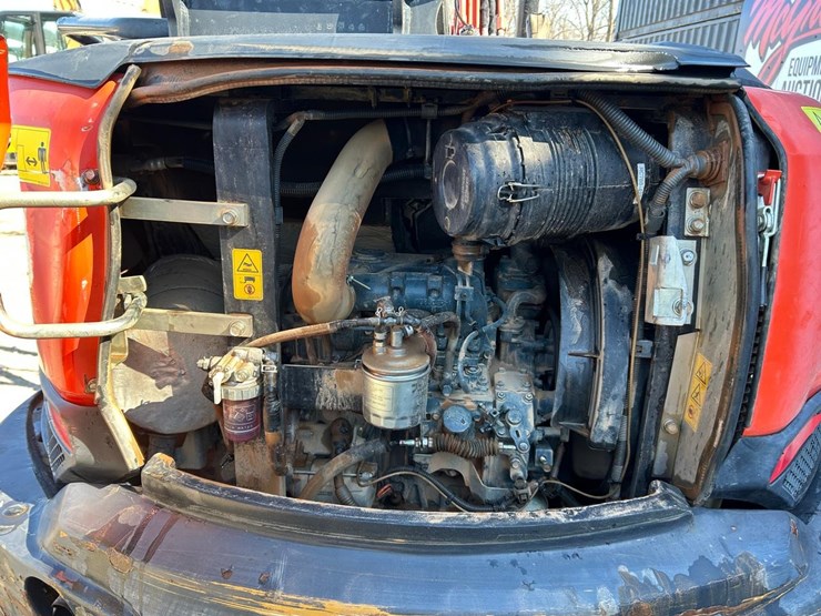 2020-kubota-kx033-4-image-16