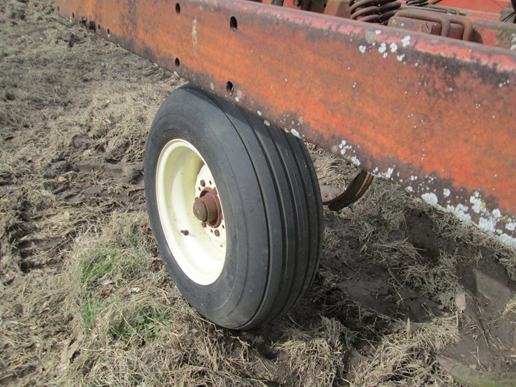 #27335-•-26'-chisel-plow-image-6