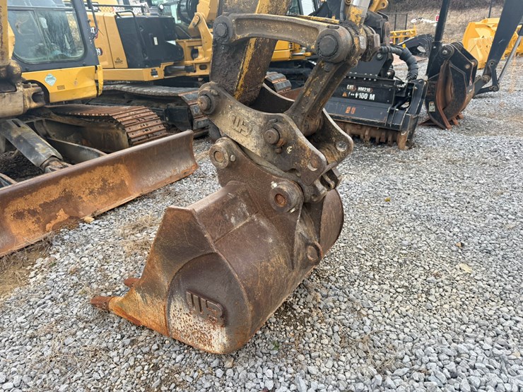 2017-komatsu-pc88mr-10-image-12