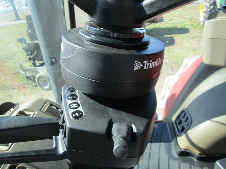 case-ih-magnum-305-image-36