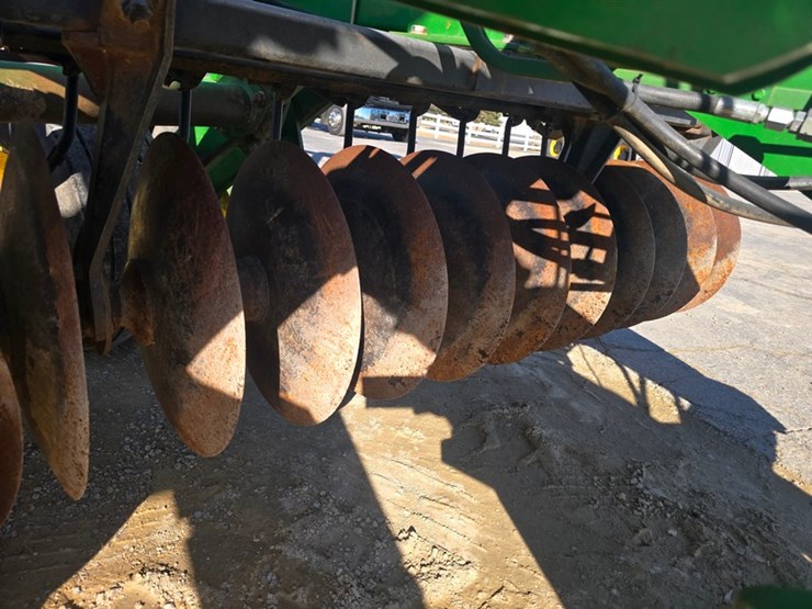 john-deere-35-image-17