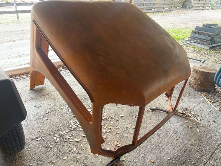 minneapolis-moline-udlx-cab-image-4