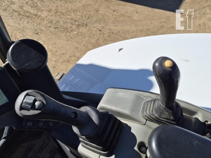 2014-bobcat-e42-image-17