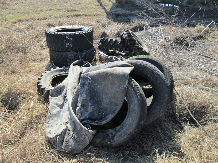 #27296-•-lot-of-misc.-tires-image-3
