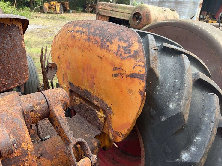 minneapolis-moline-445-image-47