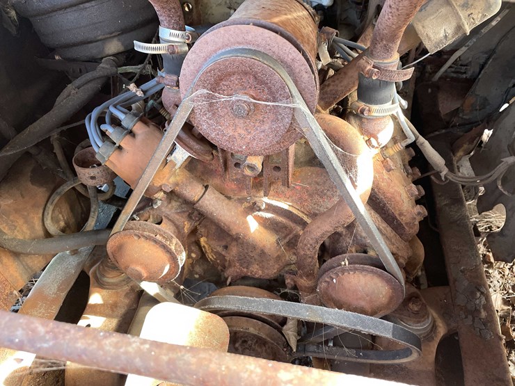 #13026-•-(1)-vintage-truck-and-(2)-vintage-cars-(no-title)-image-61