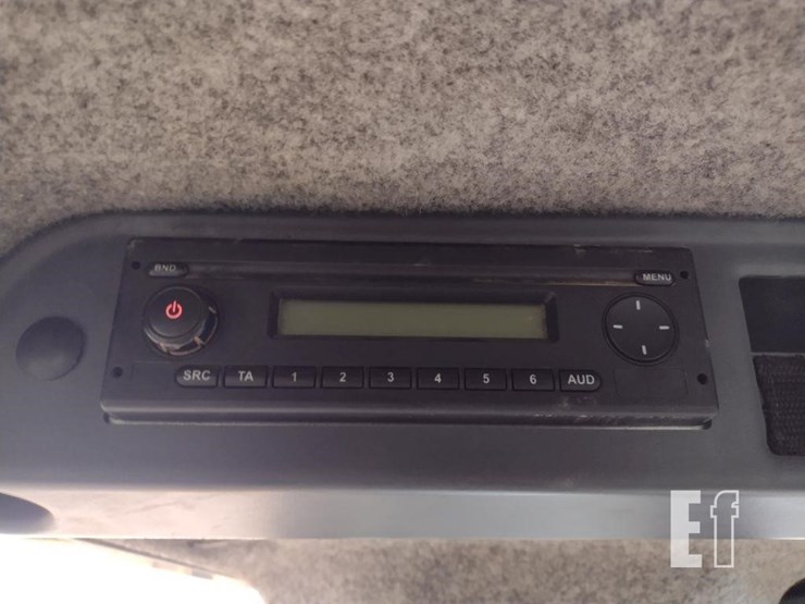 2015-deere-650k-lgp-image-9