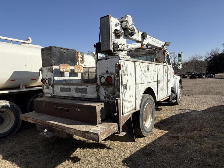 1992-international-4700-image-3