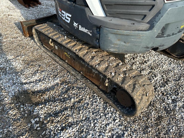 2019-bobcat-e35i-image-16