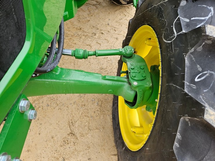 2025-john-deere-5067e-image-45