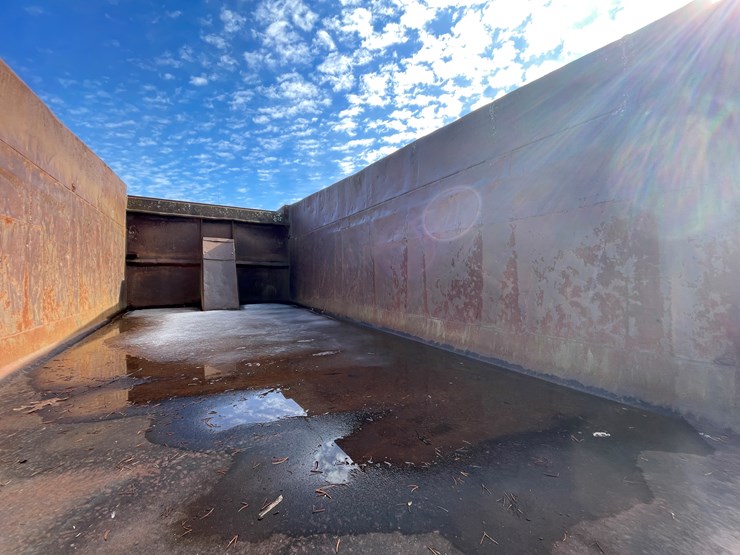 #13014-•-1976-ford-dump-truck-(has-wi-title)-image-7