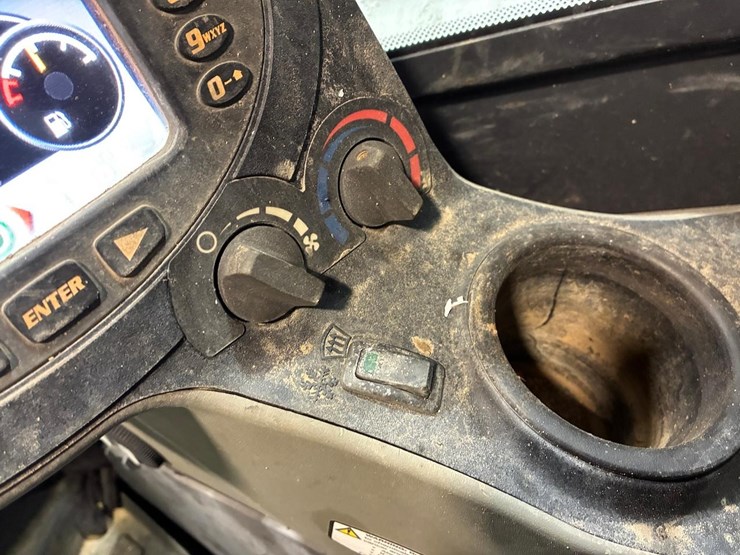 2019-bobcat-e35i-image-49