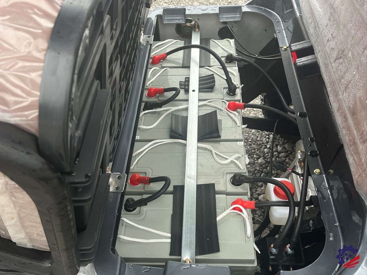 unused-2025-sdlanch-sdlgc80-golf-cart-image-27