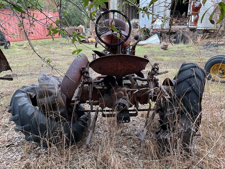 b.f.-avery-parts-tractor-image-10