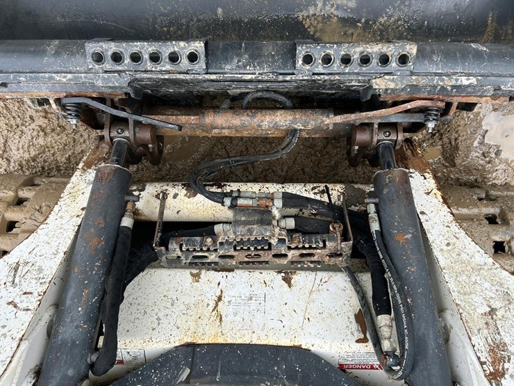 2018-bobcat-t595-image-10