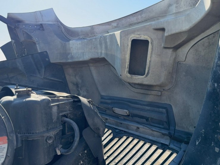 2007-international-7400-image-38