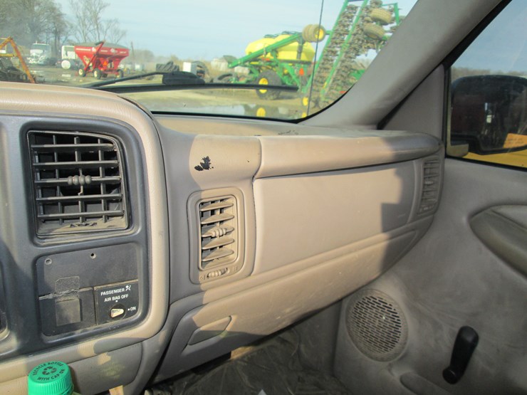 2002-gmc-1500-image-28