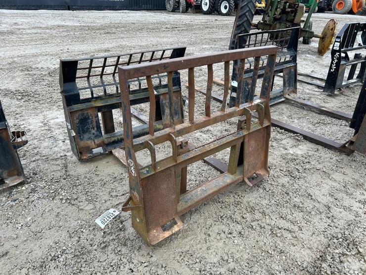 38”-skid-steer-pallet-forks-image-2