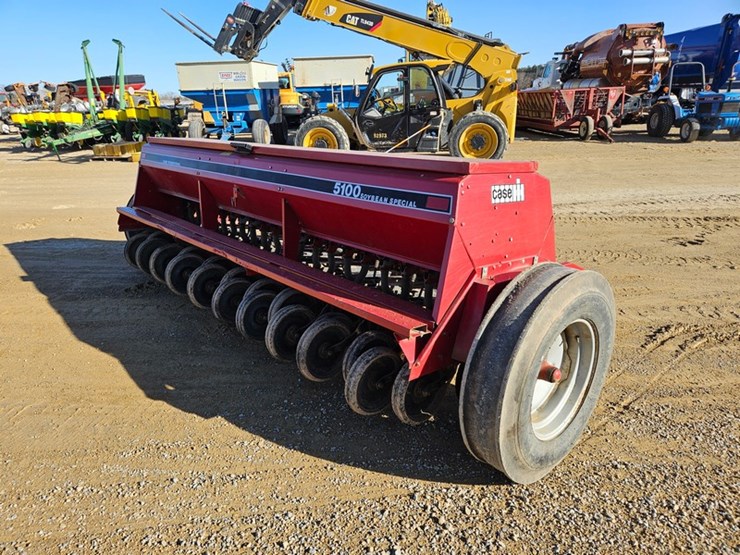 case-ih-5100-image-5