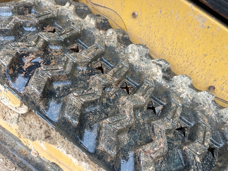 2017-caterpillar-259d-image-41