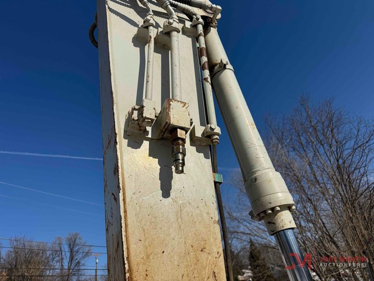 takeuchi-tb1140-image-19