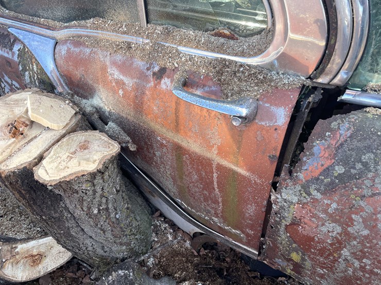 #13026-•-(1)-vintage-truck-and-(2)-vintage-cars-(no-title)-image-101