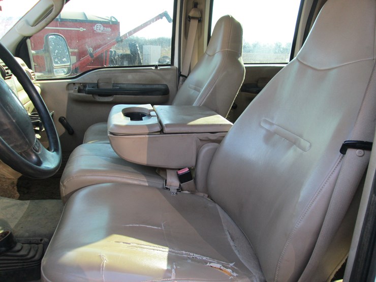 2005-ford-f350-image-27