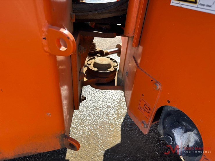 2010-hamm-hd12-image-10