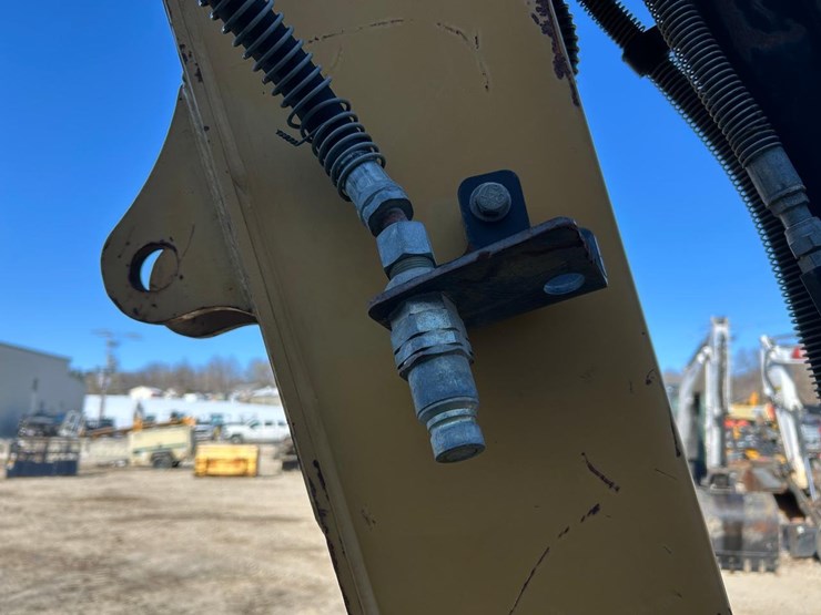 caterpillar-304c-cr-image-9