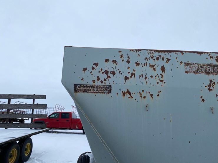 stoltzfus-lime-spreader-image-9