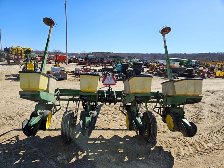 john-deere-7000-image-4