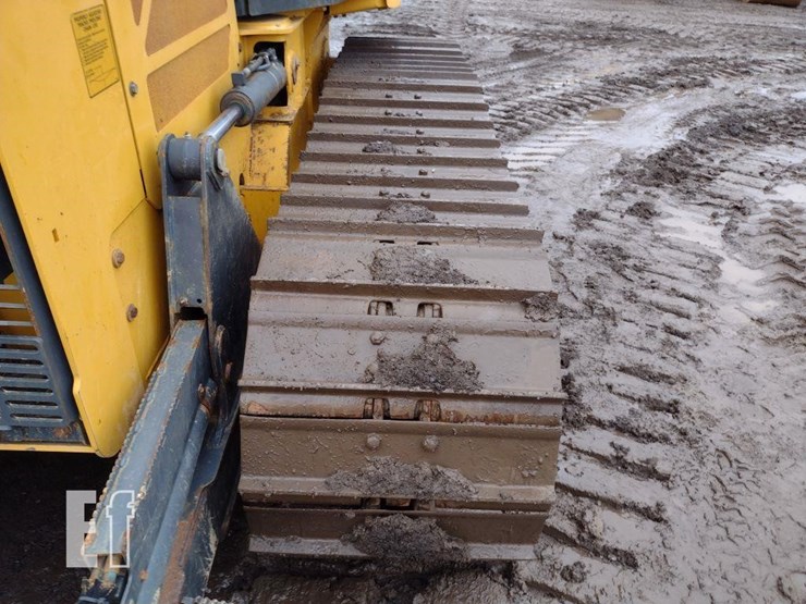 2015-deere-650k-lgp-image-30