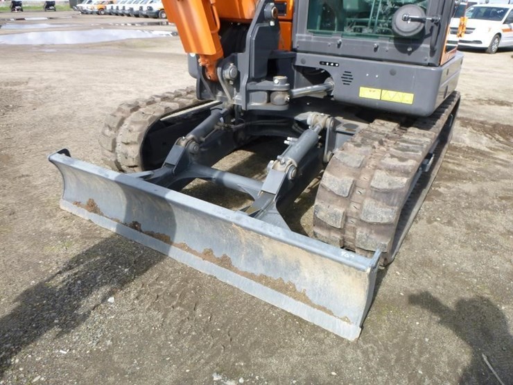 2023-develon-dx85r-3-hydraulic-excavator-image-21